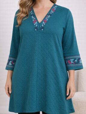Soft Surroundings Zalamaya Top Green Embroidered Tunic Boho Size M NWT